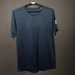 Adidas  T-shirt