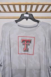 Under armour gym T-shirt, lose fit